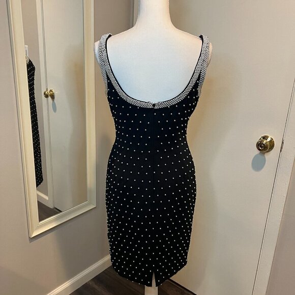 Carmen Marc Valvo Collection Black Beaded sleeveless Cocktail Dress, Size 8 - Picture 10 of 16